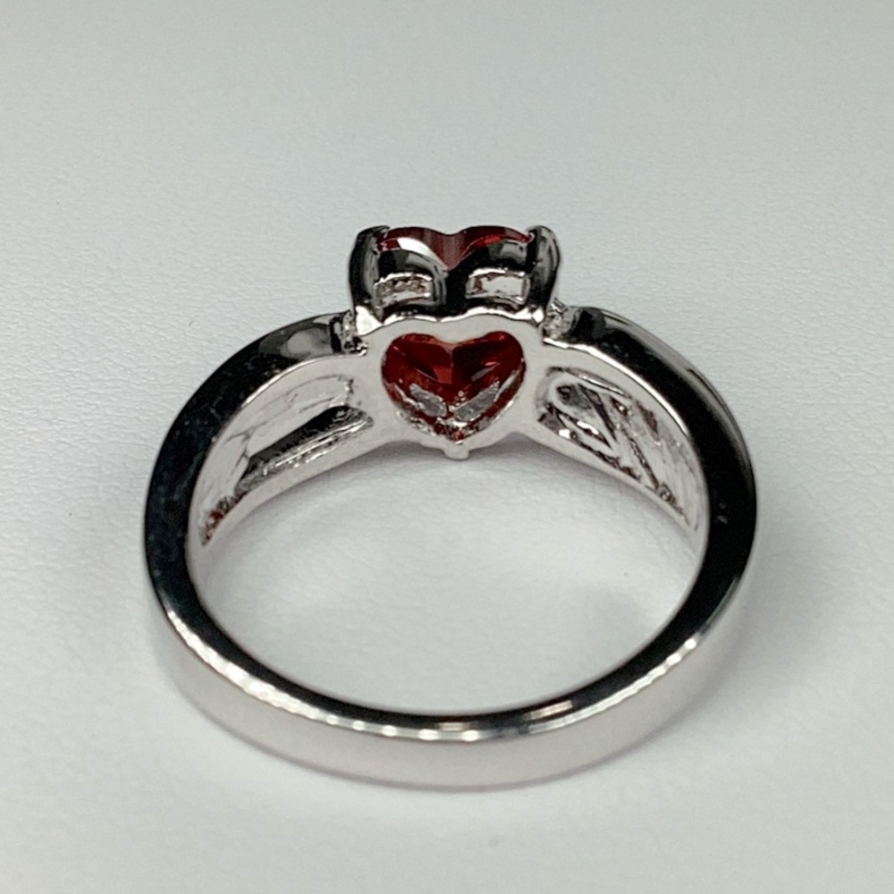 Red CZ Heart Ring With Clear Accent Stones, Silver Color, Size 7, Love - Picture 5 of 6